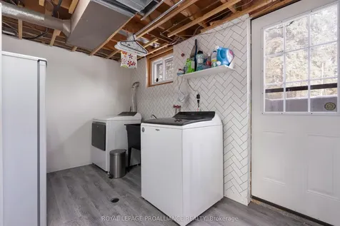 202 Huntingwood Drive Quinte West ON K8N 4Z5