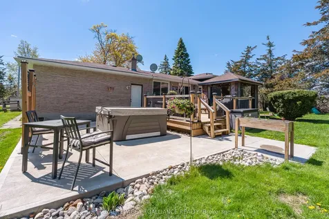 202 Huntingwood Drive Quinte West ON K8N 4Z5