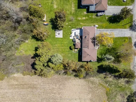 202 Huntingwood Drive Quinte West ON K8N 4Z5