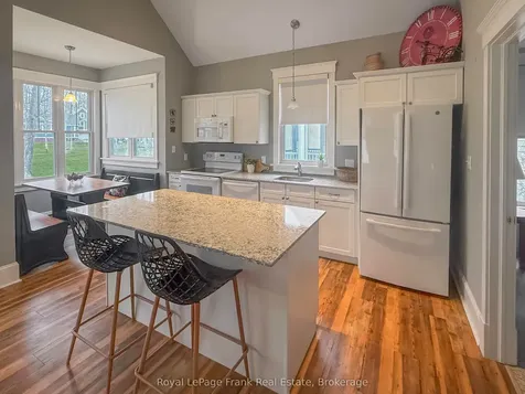 17 Hollow Lane Prince Edward County ON K0K 1P0