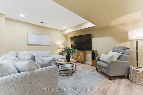 89 Goodall Court Centre Wellington ON N1M 0C8
