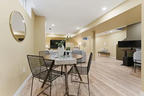 89 Goodall Court Centre Wellington ON N1M 0C8