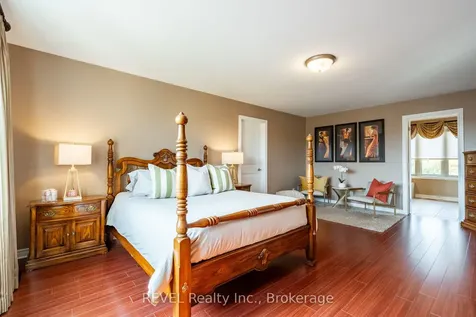 8881 Joseph Court Niagara Falls ON L2H 3P1
