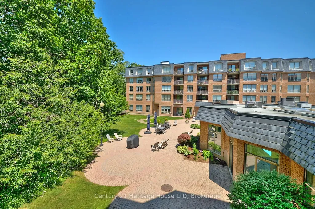 8111 Forest Glen Drive Niagara Falls ON L2H 2Y7