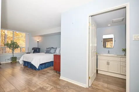 8111 Forest Glen Drive Niagara Falls ON L2H 2Y7