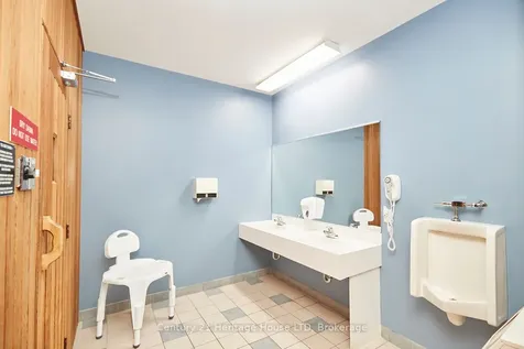 8111 Forest Glen Drive Niagara Falls ON L2H 2Y7
