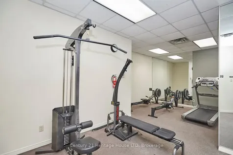 8111 Forest Glen Drive Niagara Falls ON L2H 2Y7