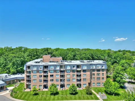 8111 Forest Glen Drive Niagara Falls ON L2H 2Y7