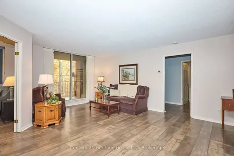 8111 Forest Glen Drive Niagara Falls ON L2H 2Y7