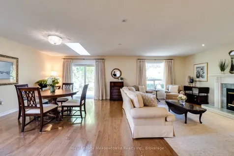 20 Arbordale Walk Guelph ON N1C 4X7