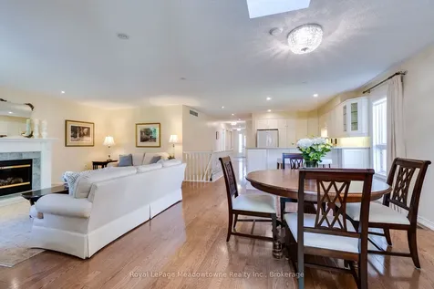 20 Arbordale Walk Guelph ON N1C 4X7
