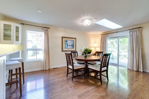 20 Arbordale Walk Guelph ON N1C 4X7
