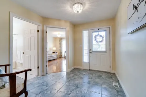 20 Arbordale Walk Guelph ON N1C 4X7