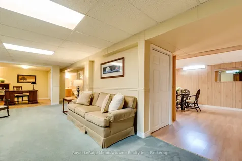 20 Arbordale Walk Guelph ON N1C 4X7