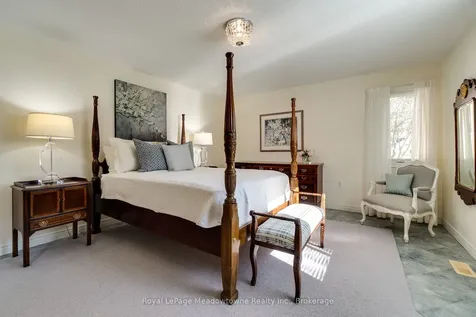 20 Arbordale Walk Guelph ON N1C 4X7