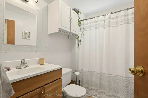 364 Tragina Avenue N Hamilton ON L8H 5E5