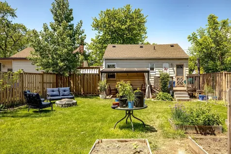 364 Tragina Avenue N Hamilton ON L8H 5E5