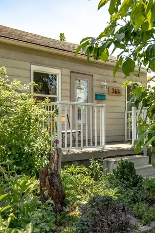 364 Tragina Avenue N Hamilton ON L8H 5E5