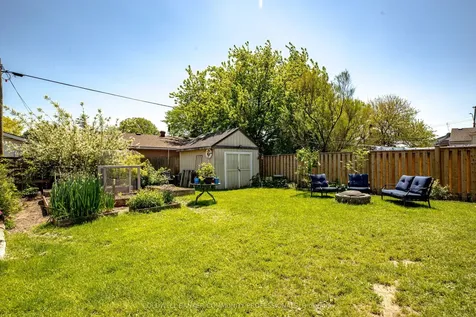 364 Tragina Avenue N Hamilton ON L8H 5E5