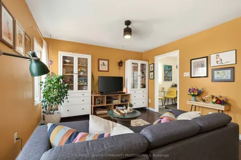 364 Tragina Avenue N Hamilton ON L8H 5E5