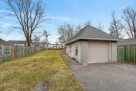 284 Burgar Street Welland ON L3B 2T6
