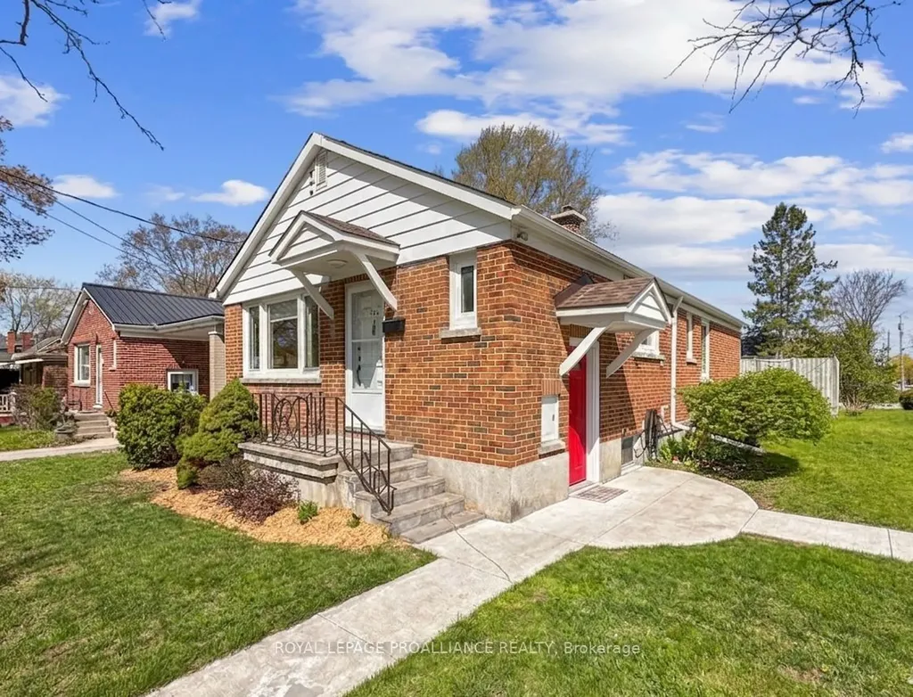 284 Victoria Avenue Belleville ON K8N 2C7