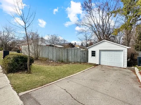 284 Victoria Avenue Belleville ON K8N 2C7