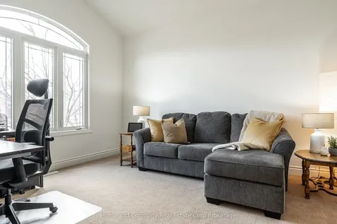 19 Hossie Terrace Stratford ON N5A 8B6