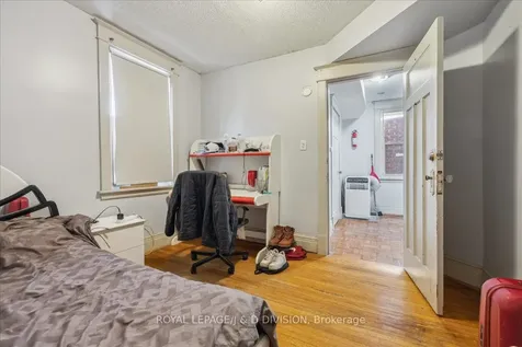59 Paisley Avenue S Hamilton ON L8S 1V2