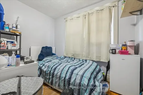 59 Paisley Avenue S Hamilton ON L8S 1V2