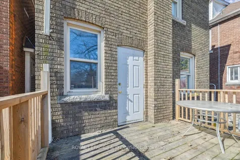 59 Paisley Avenue S Hamilton ON L8S 1V2