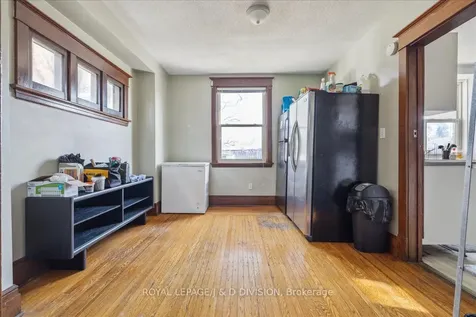 59 Paisley Avenue S Hamilton ON L8S 1V2