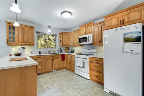 34 Wilson Lane Hastings Highlands ON K0L 1C0
