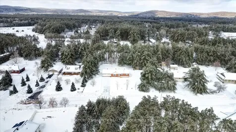 34 Wilson Lane Hastings Highlands ON K0L 1C0