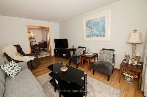 35 Morris Drive Belleville ON K8P 5B3