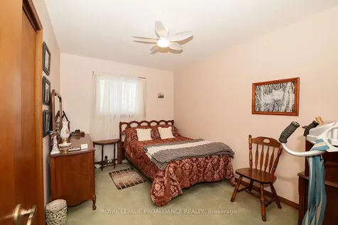 35 Morris Drive Belleville ON K8P 5B3