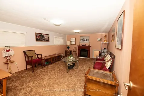 35 Morris Drive Belleville ON K8P 5B3