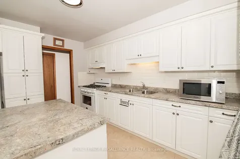 35 Morris Drive Belleville ON K8P 5B3