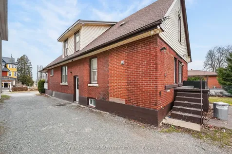 5991 Culp Street Niagara Falls ON L2G 2B6
