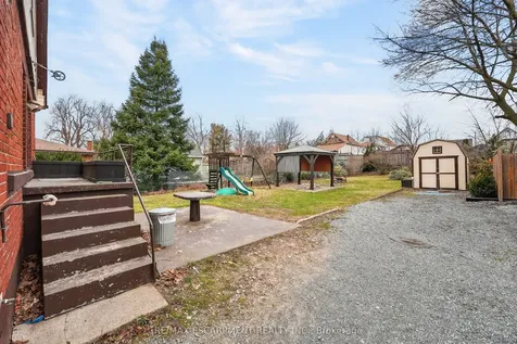 5991 Culp Street Niagara Falls ON L2G 2B6