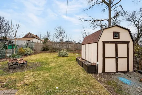 5991 Culp Street Niagara Falls ON L2G 2B6