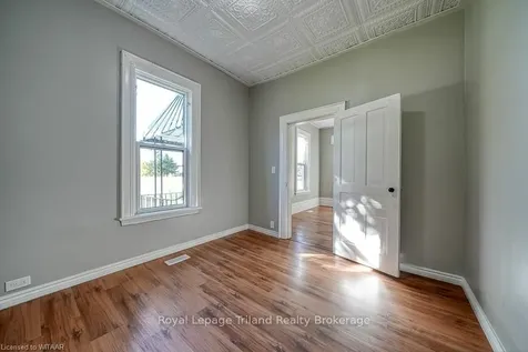 246 Thames Street N Ingersoll ON N5C 3E4