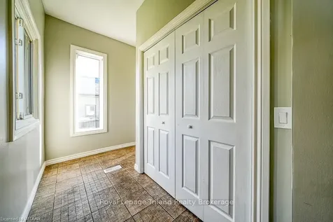 246 Thames Street N Ingersoll ON N5C 3E4