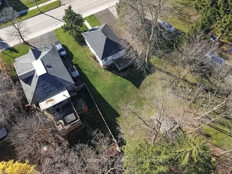 246 Thames Street N Ingersoll ON N5C 3E4