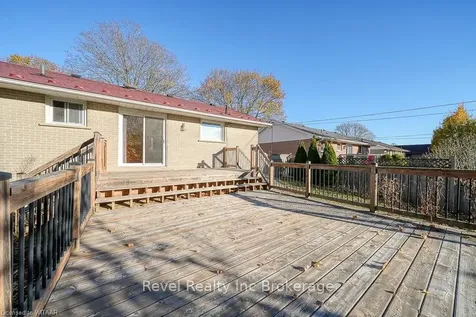 82 Lyndale Crescent Woodstock ON N4S 7S9