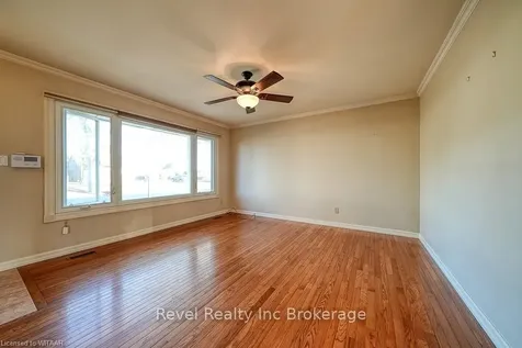 82 Lyndale Crescent Woodstock ON N4S 7S9