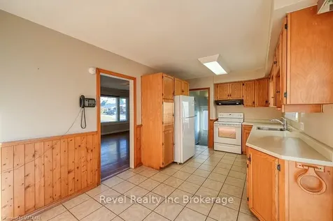 82 Lyndale Crescent Woodstock ON N4S 7S9