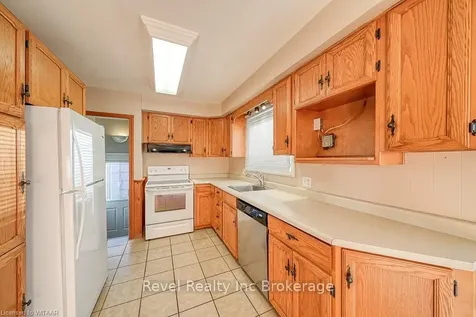 82 Lyndale Crescent Woodstock ON N4S 7S9