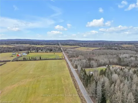 728 Maple Hill Road Powassan ON P0H 1Z0