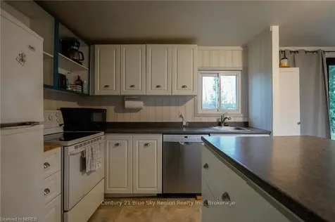 728 Maple Hill Road Powassan ON P0H 1Z0
